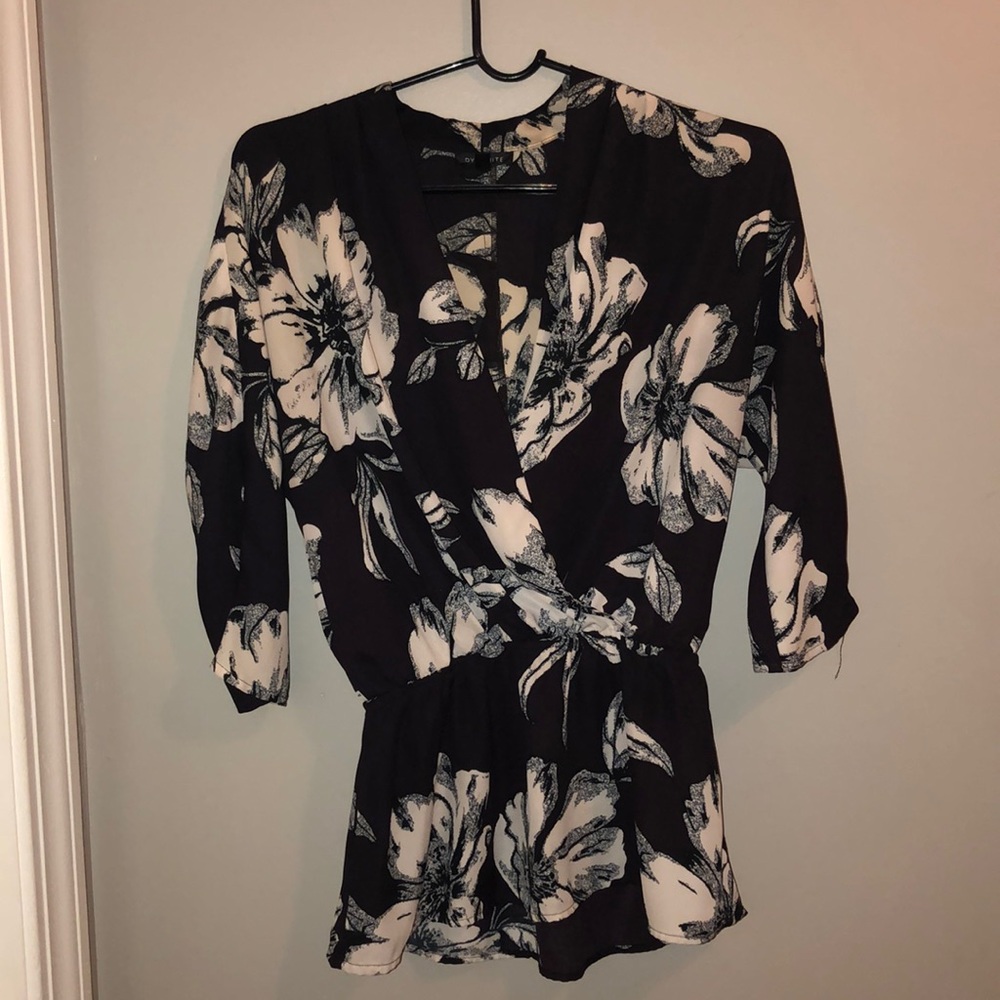 Dynamite: Floral Print Blouse